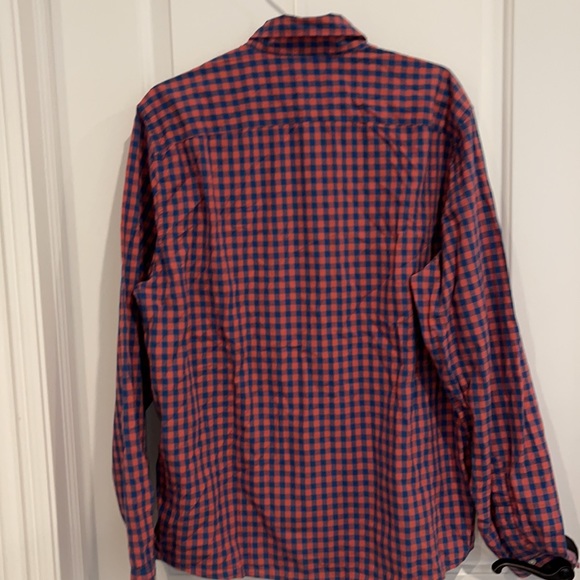 Men button down shirt red and blue size L - Picture 4 of 5